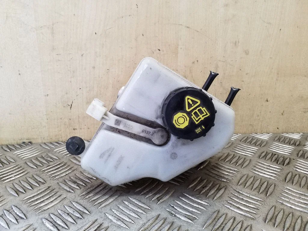 Master brake cylinder – Jaguar XF X260 (2015-)