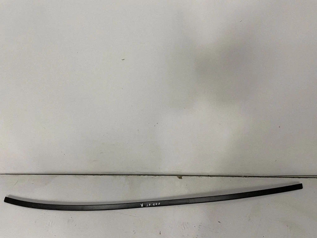 Katuse liist „molding" – BMW 5-seeria GT F07 (2010-2017)