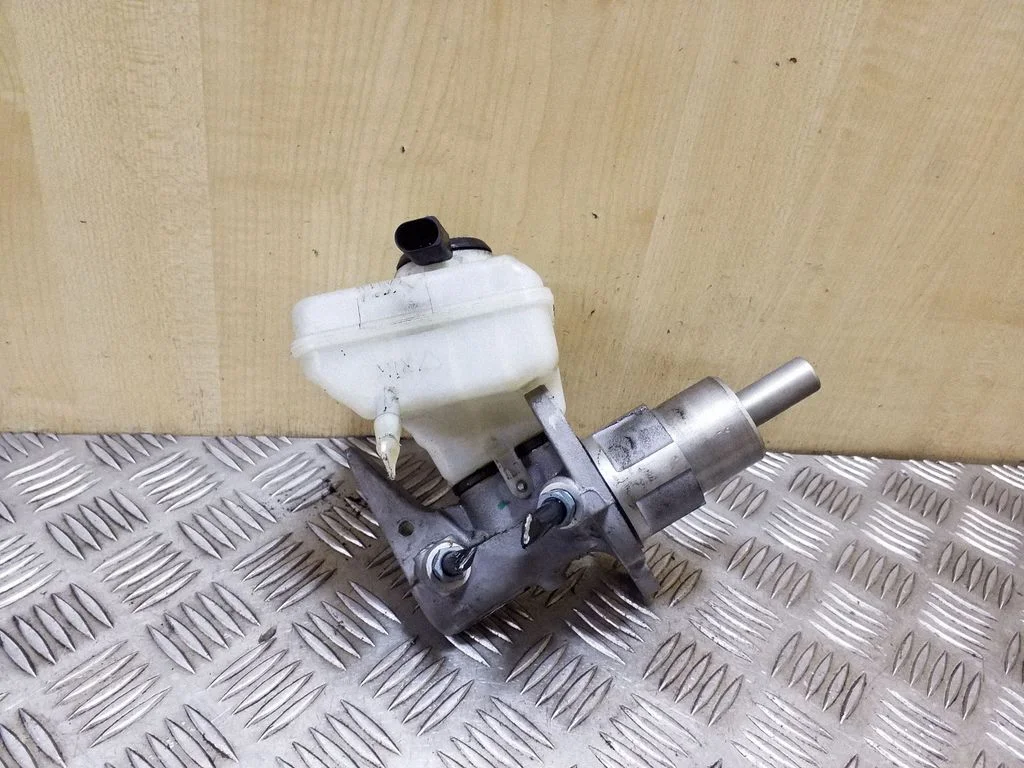 Pompa hamulcowa 8K0611301A – Audi A6 S6 C7 4G (2011-2018)