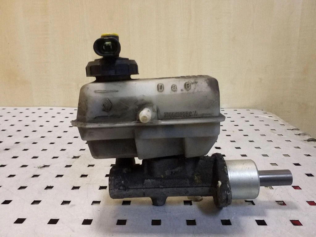 Master brake cylinder 7700432324A – Renault Espace IV (2002-2014)