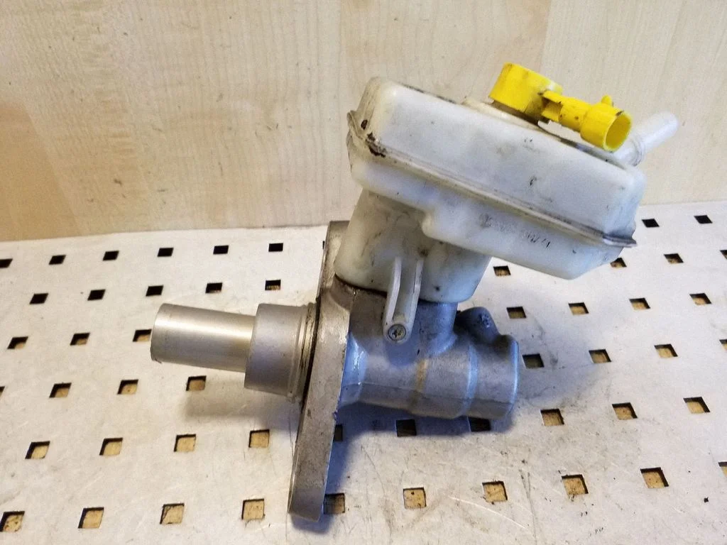 Master brake cylinder – Opel Zafira C (2011-2019)