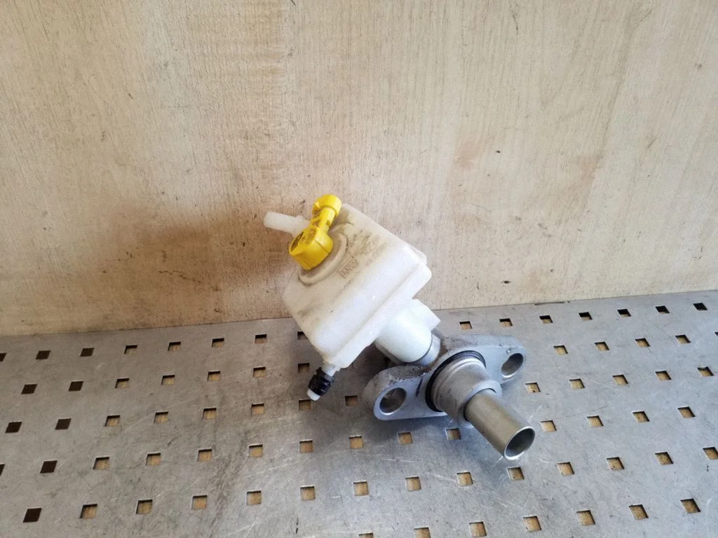 Master brake cylinder – Opel Zafira C (2011-2019)