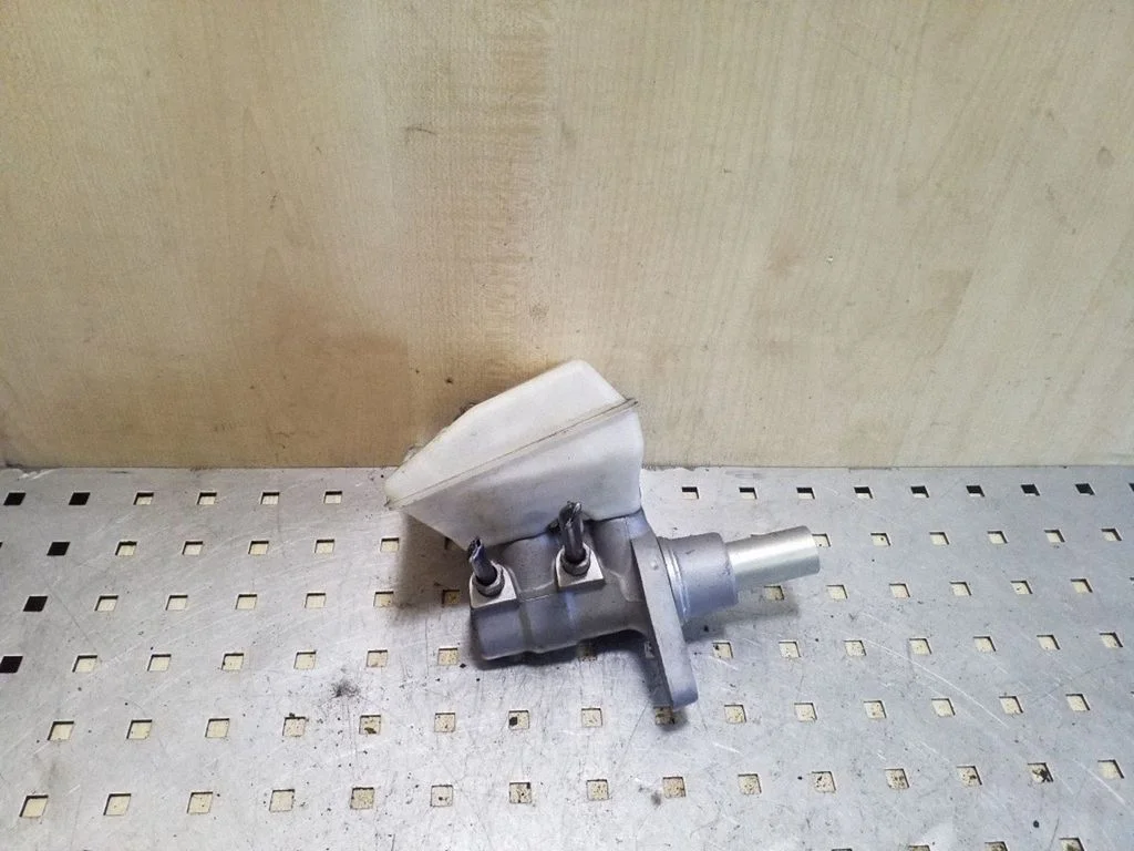 Master brake cylinder – Peugeot 3008 I (2008-2015)