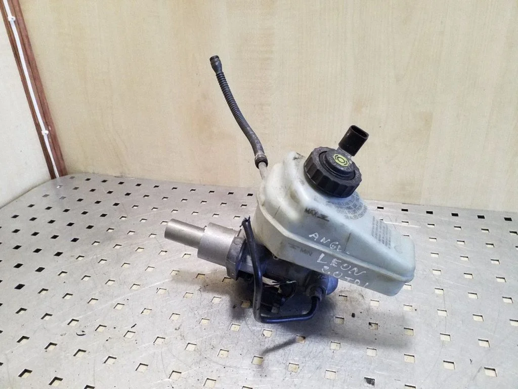 Master brake cylinder – Seat Leon (1P) (2005-2012)