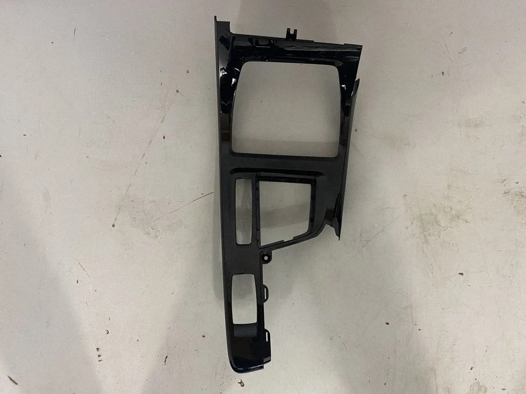 Muu keskkonsooli (tunneli) osa – BMW X1 F48 F49 (2015-2022)