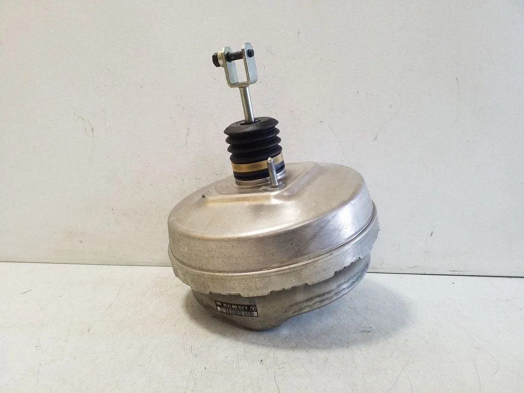 Brake booster – Mercedes-Benz CLS-Class C218 X218 (2011-2017)