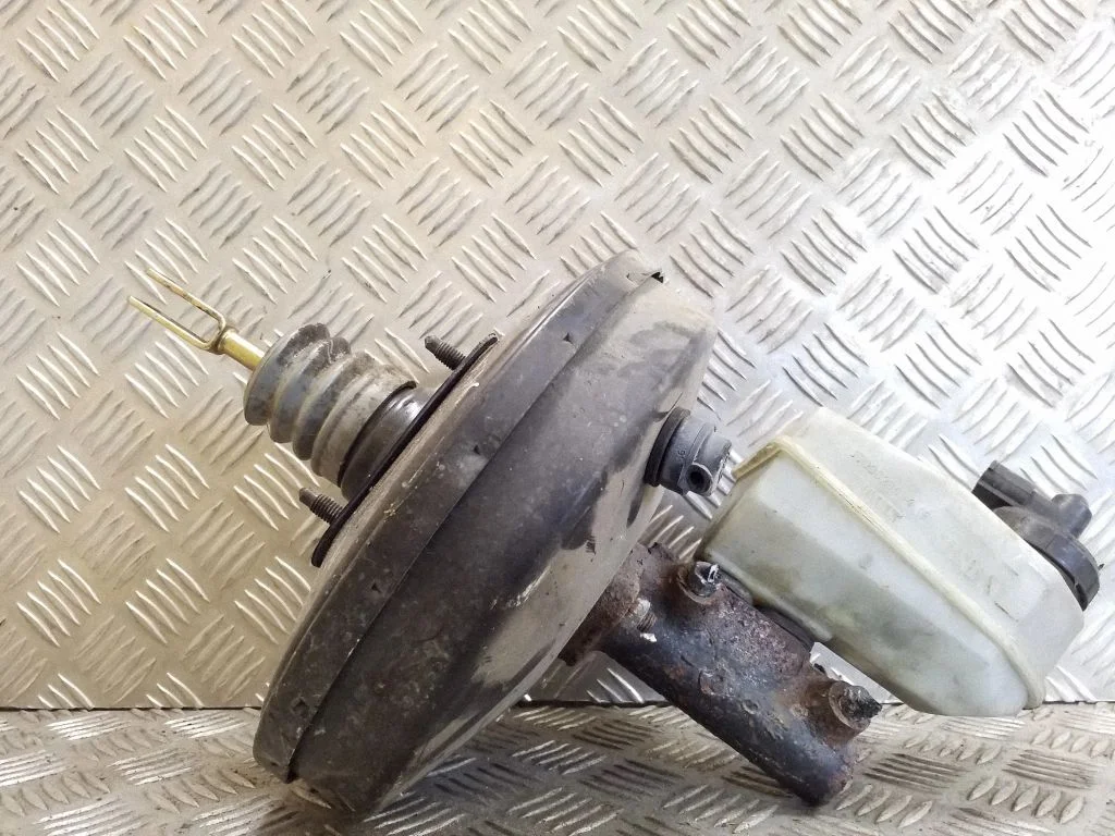 Brake booster 377524701A – Renault Megane I (1995-2002)