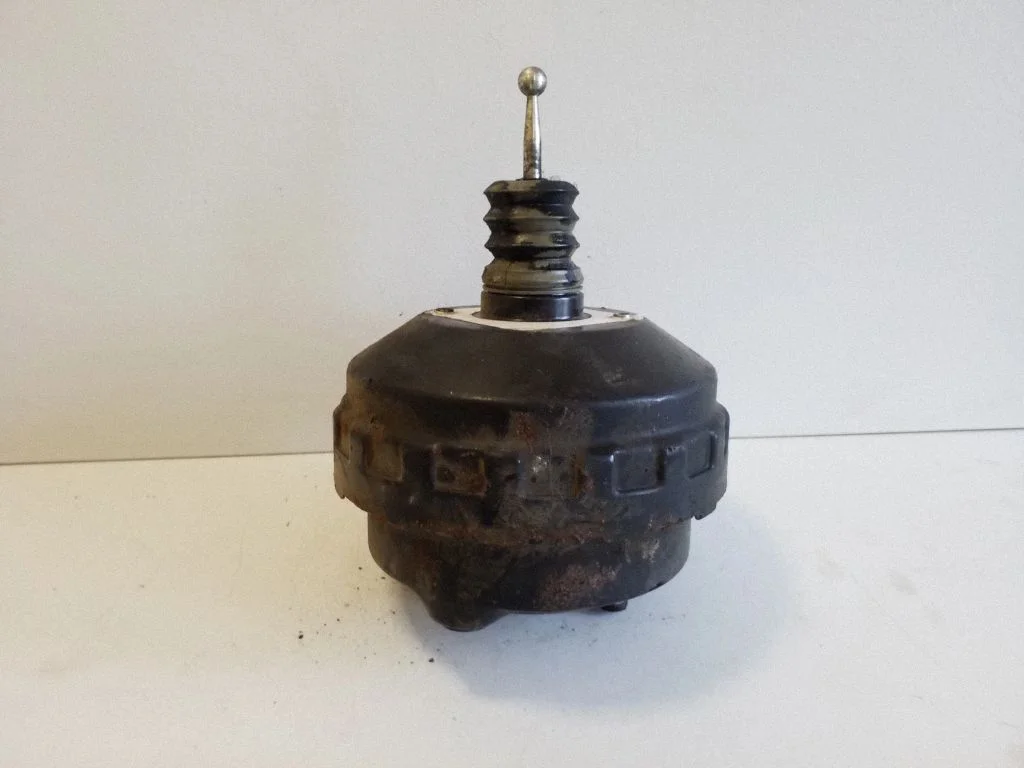 Brake booster 3C2614105E – Volkswagen Passat B6 (2005-2010)
