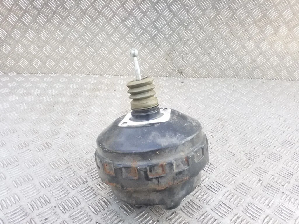 Brake booster 3C2614105AD – Volkswagen Passat B6 (2005-2010)