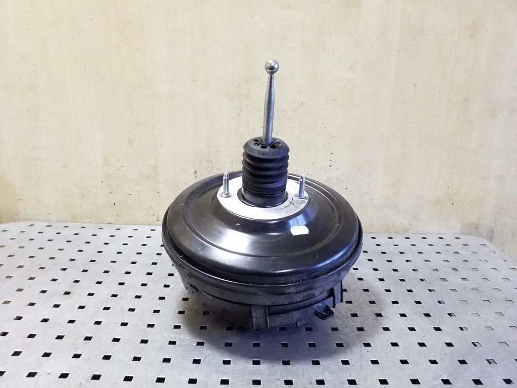 Brake booster 7P0612101F