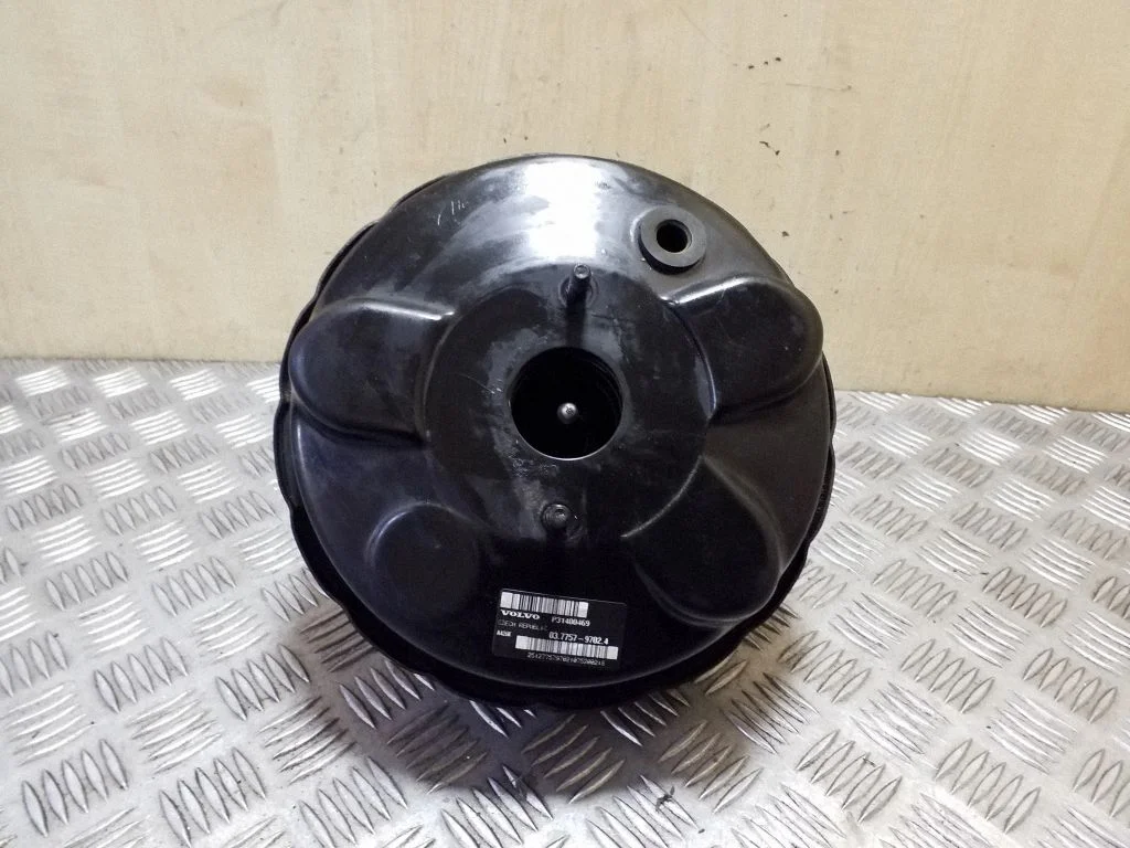 Brake booster 31400469