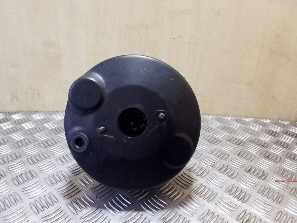 Brake booster AW932B195BD