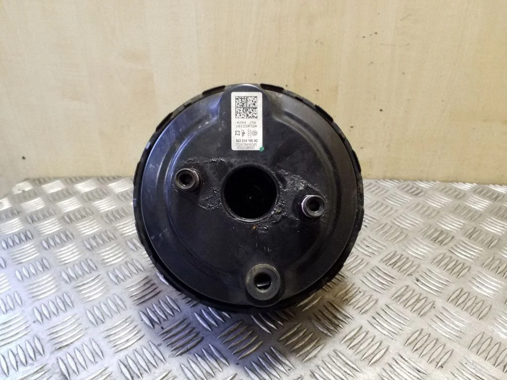 Serwo hamulcowe 8J2614105AC