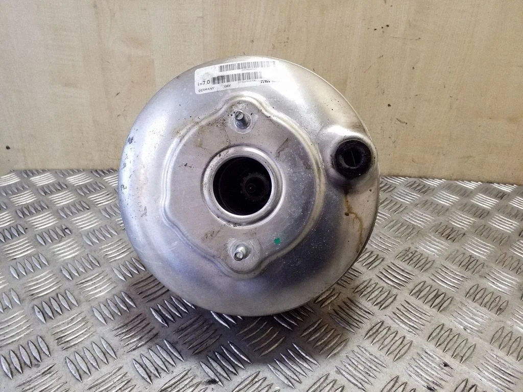 Brake booster 296786685023