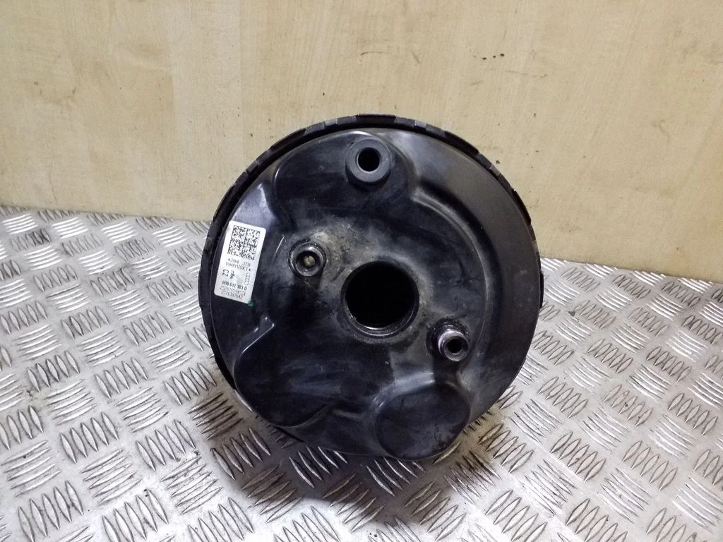 Brake booster 8R0612103D