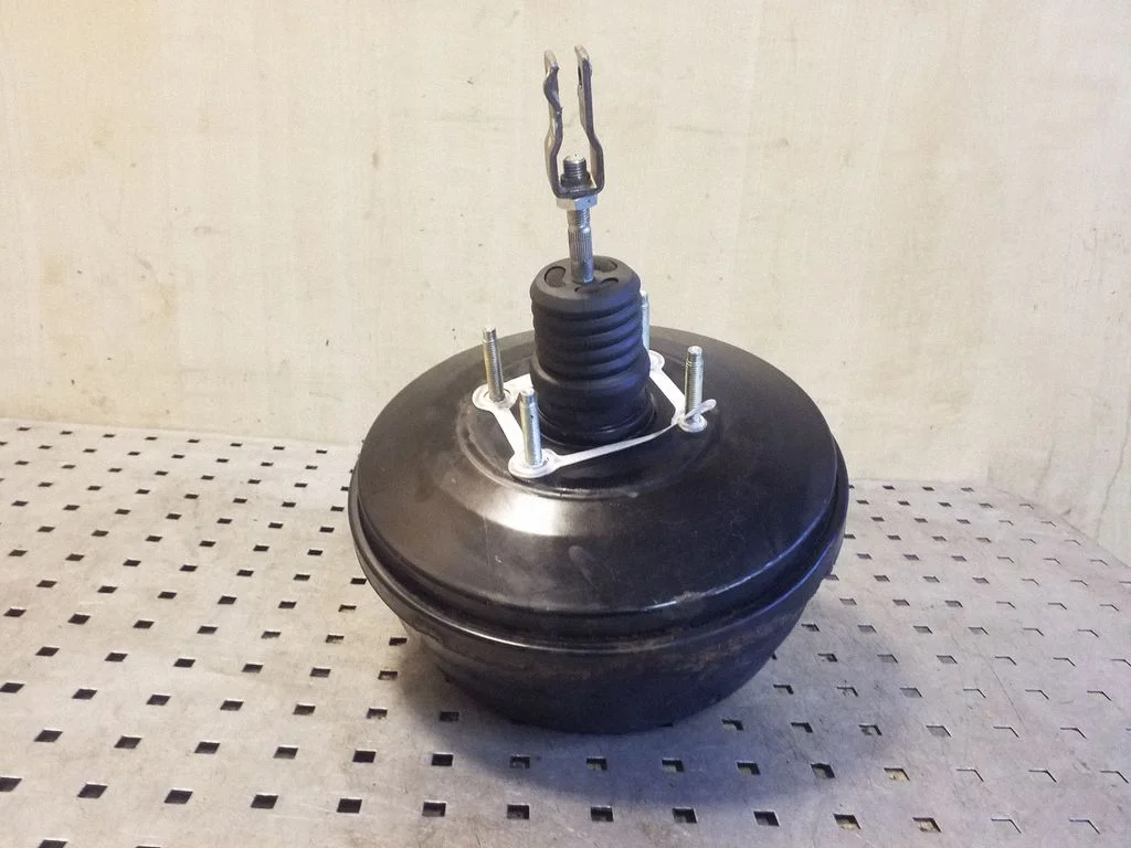 Brake booster G215T
