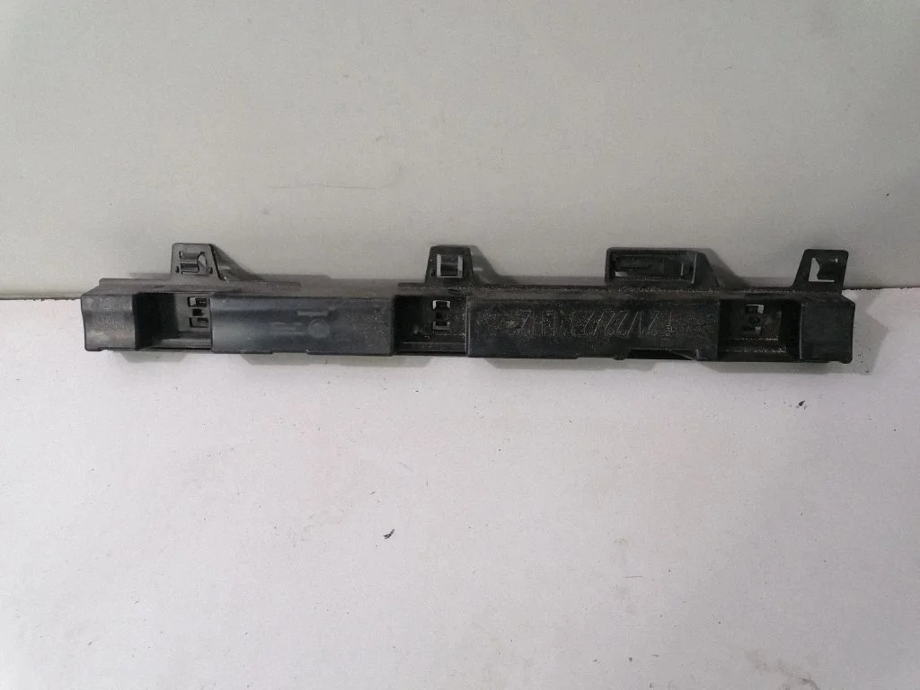 Sill/side skirt trim