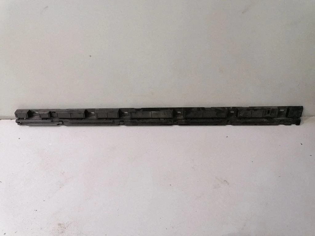 Sill/side skirt trim – BMW 7 Series F01 F02 F03 F04 (2008-2016)