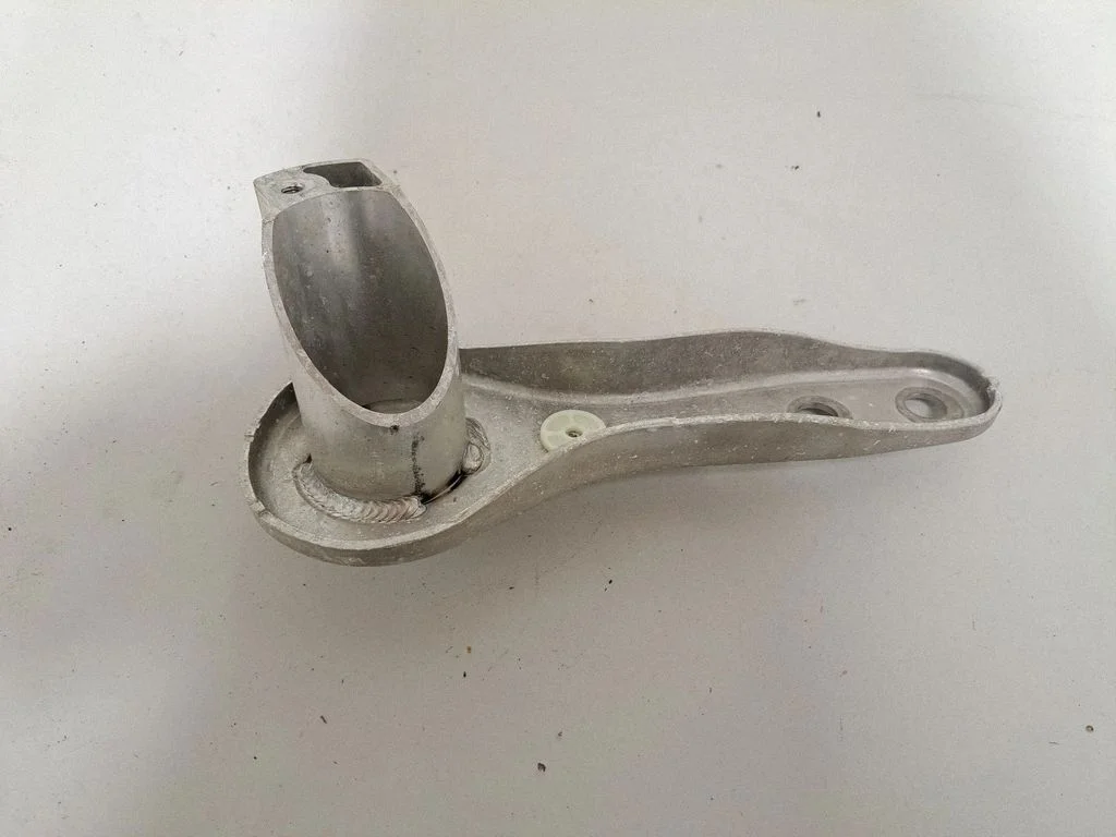 Muu tagavedrustuse varuosa – BMW 4-seeria G22 G23 G24 G26 (2020-)