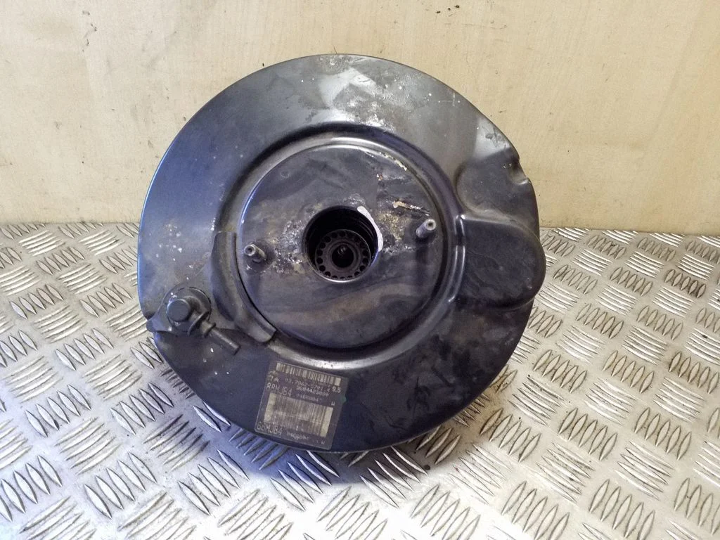 Serwo hamulcowe 9684423880 – Citroen C4 Grand Picasso (2007-2013)