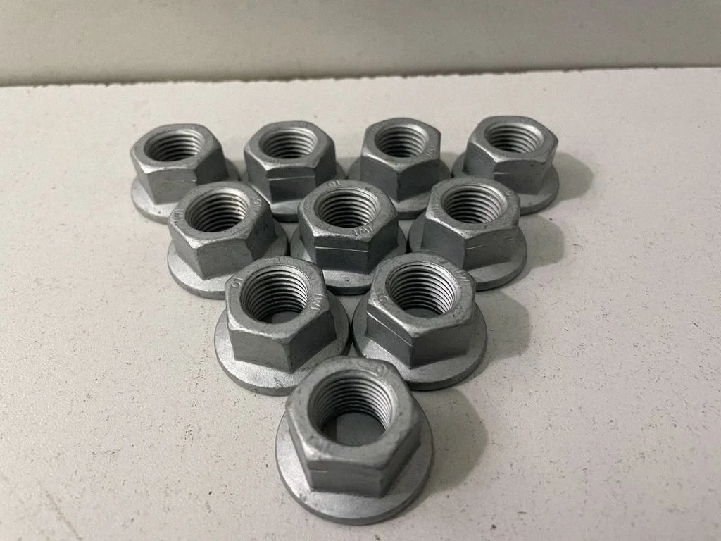 Muu tagavedrustuse varuosa – BMW 5-seeria F10 F11 (2009-2016)