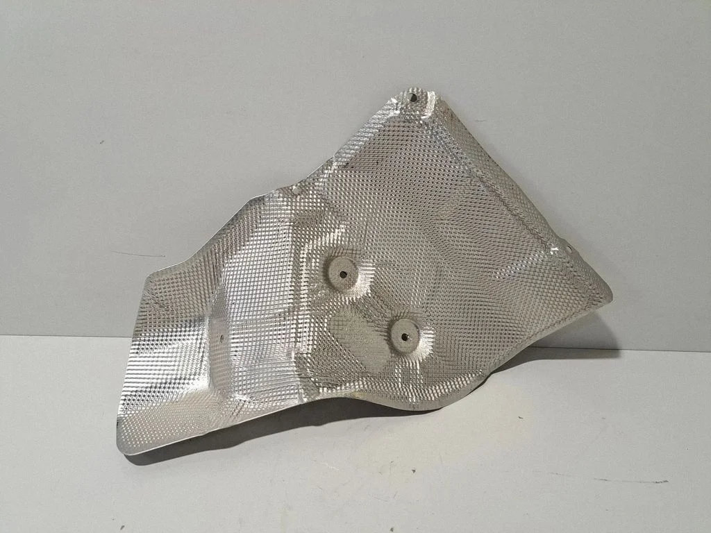 Exhaust heat shield 9451762