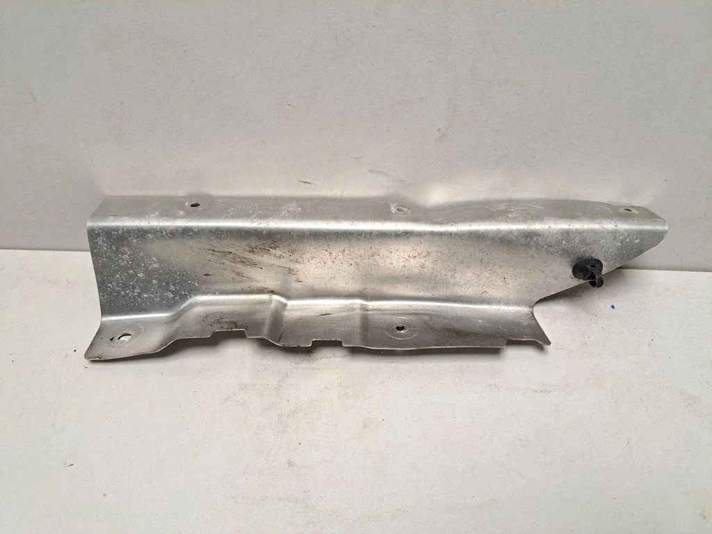 Väljalaske soojusisolatsioon (kuumakaitse) – BMW X7 G07 (2018-)