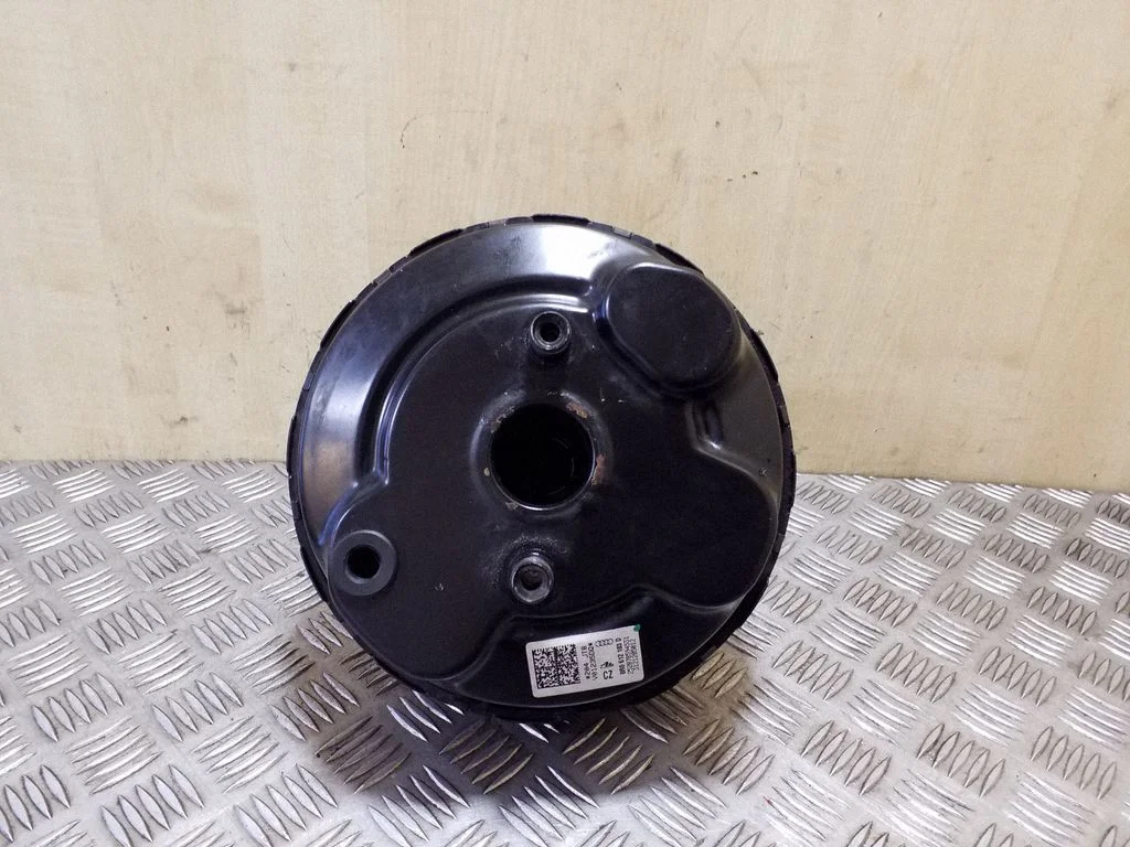 Brake booster 8R0612103D