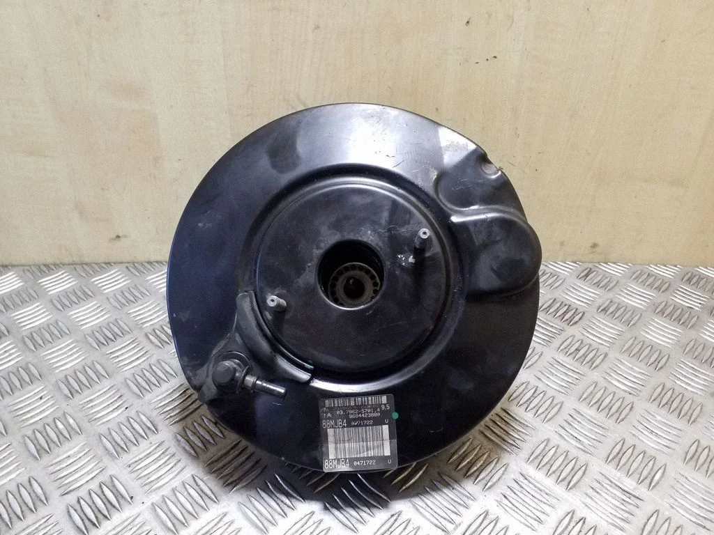 Serwo hamulcowe 9684423880 – Citroen C4 Grand Picasso (2007-2013)