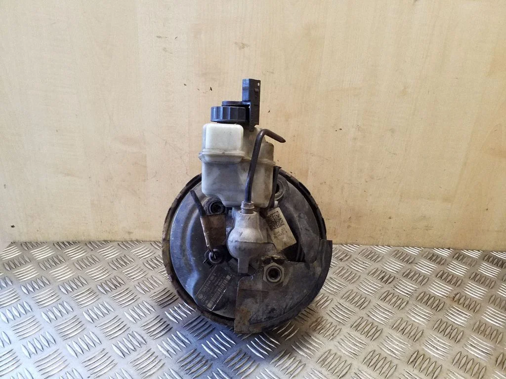 Brake booster 5N2614105C