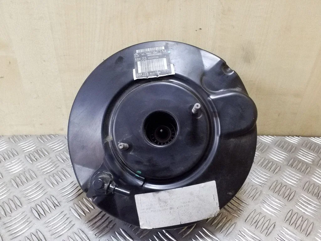 Brake booster – Peugeot 3008 I (2008-2015)