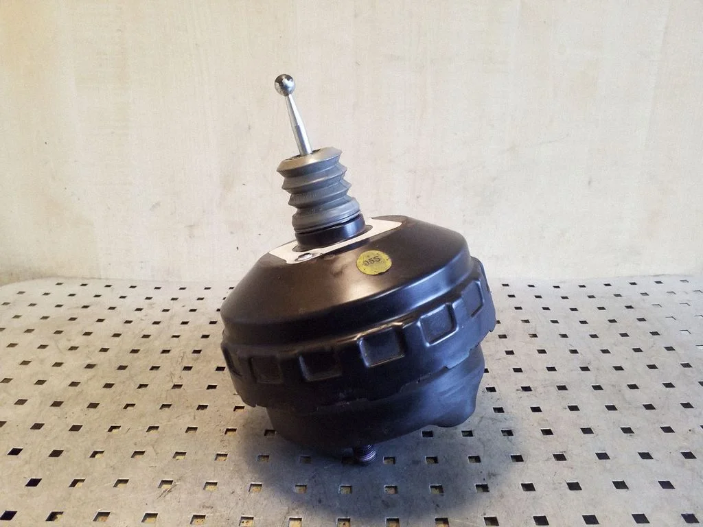 Brake booster 8J2614105N