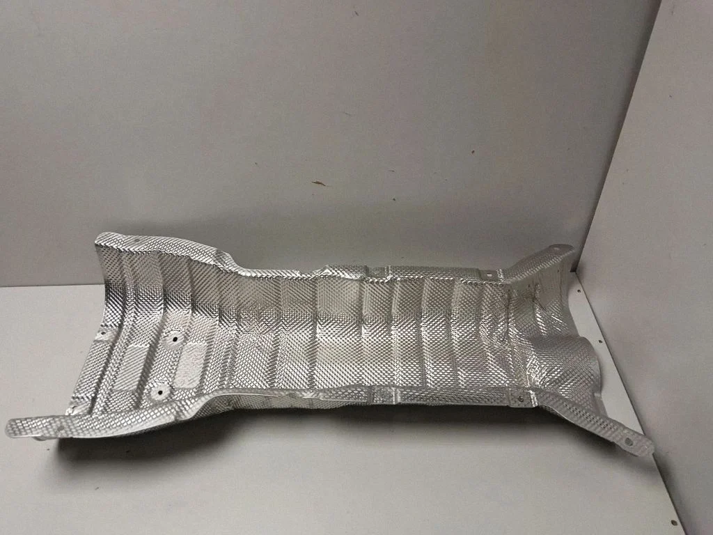 Heat shield in engine bay 9451759