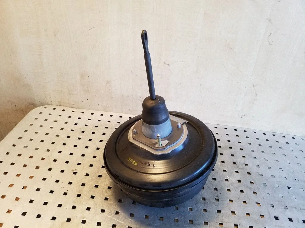 Brake booster – BMW X5 E53 (1999-2006)
