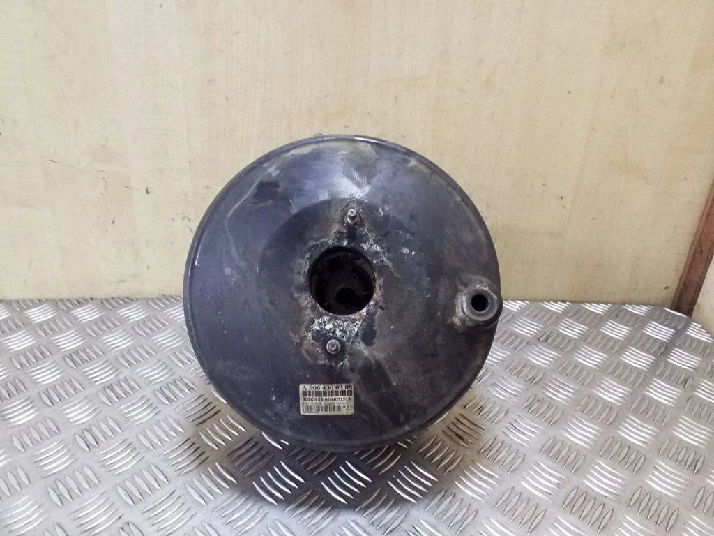 Brake booster – Volkswagen Crafter (2006-2016)