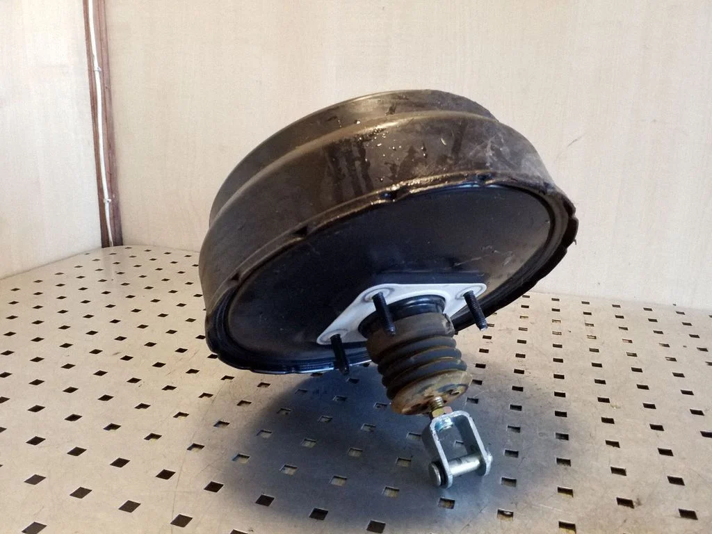 Brake booster 585002B397