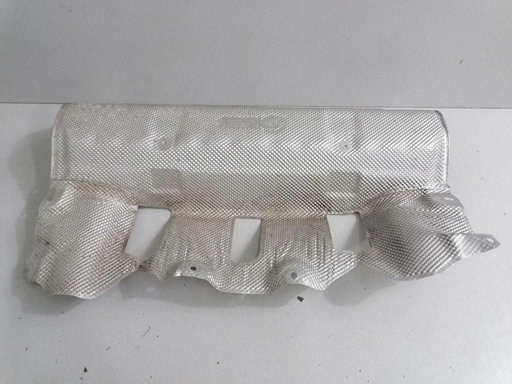 Heat shield in engine bay – BMW 5 Series G30 G31 G38 (2016-)