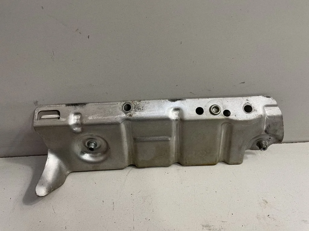 Mootori soojusisolatsioon (kuumakaitse) – BMW 3-seeria F30 F35 F31 (2012-2018)