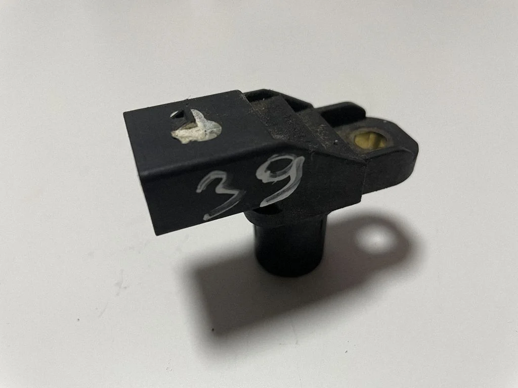 Sadales vārpstas fāžu regulēšanas vārsts (VANOS vārsts) 7792256