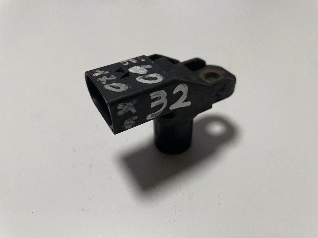 Camshaft vanos timing valve – BMW X3 E83 (2003-2010)