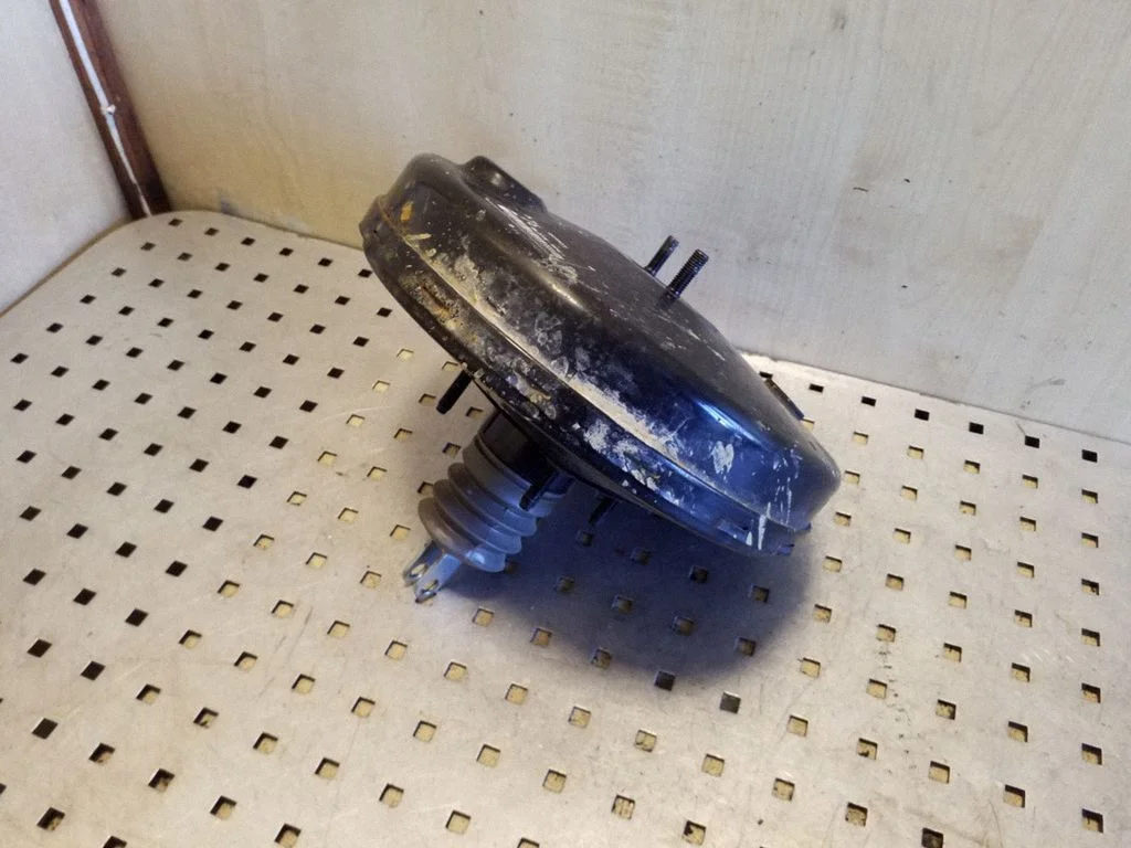 Brake booster 4680A076