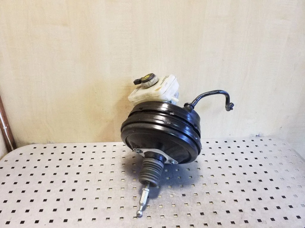 Serwo hamulcowe 8K0612103D – Audi A5 8T 8F (2007-2016)