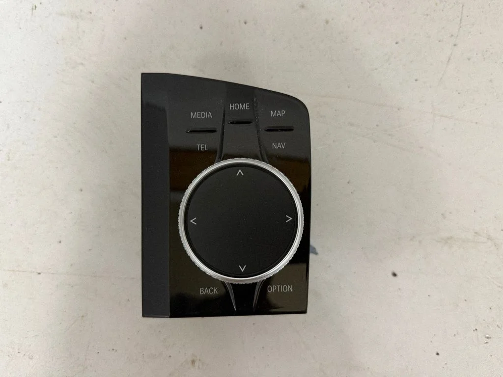 Multimeedia juhtplokk – BMW XM (2022-)