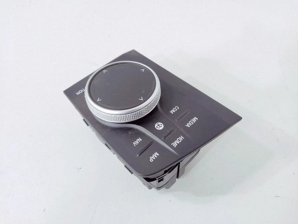 Head unit multimedia control – BMW X4 G02 (2018-)