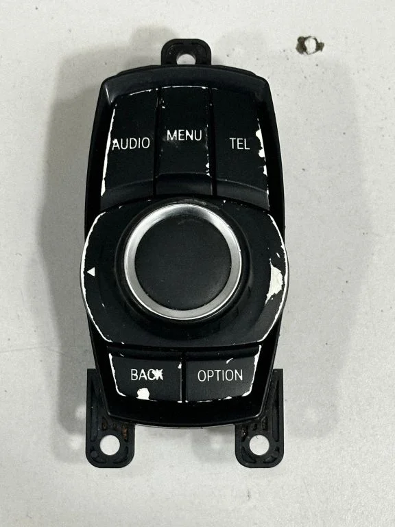 Multimediju kontrolieris – BMW 3. sērija F30 F35 F31 (2012-2018)