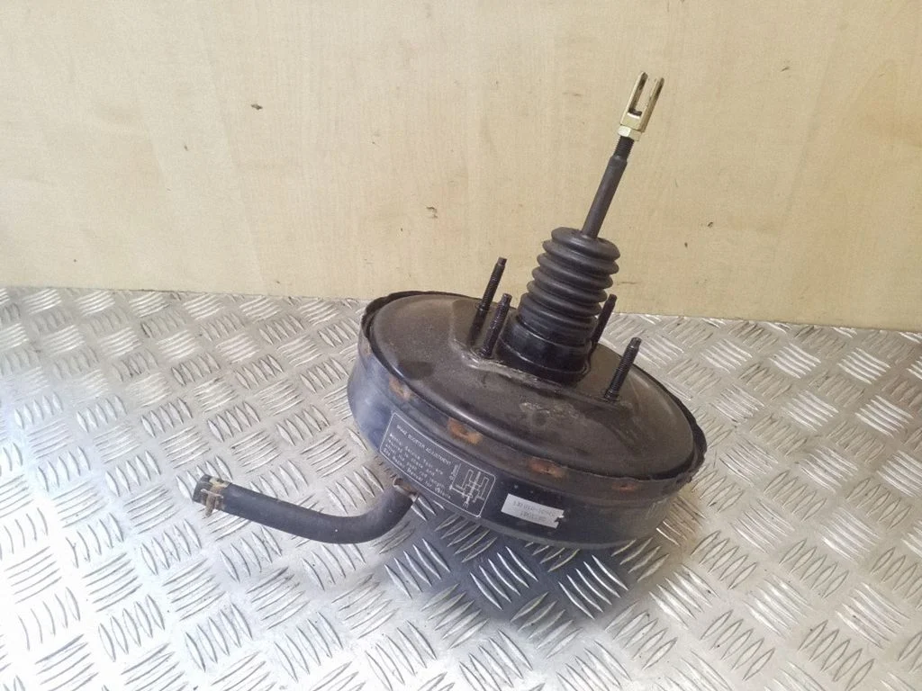 Brake booster – Toyota Previa (XR30, XR40) II (2000-2006)
