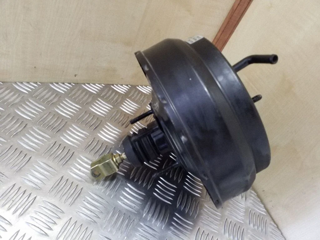 Brake booster 591003E150