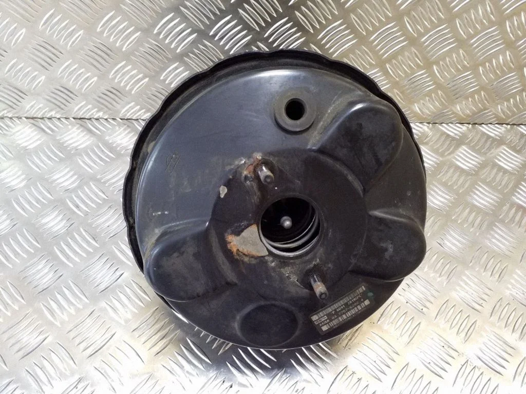 Brake booster P6G912B195PC