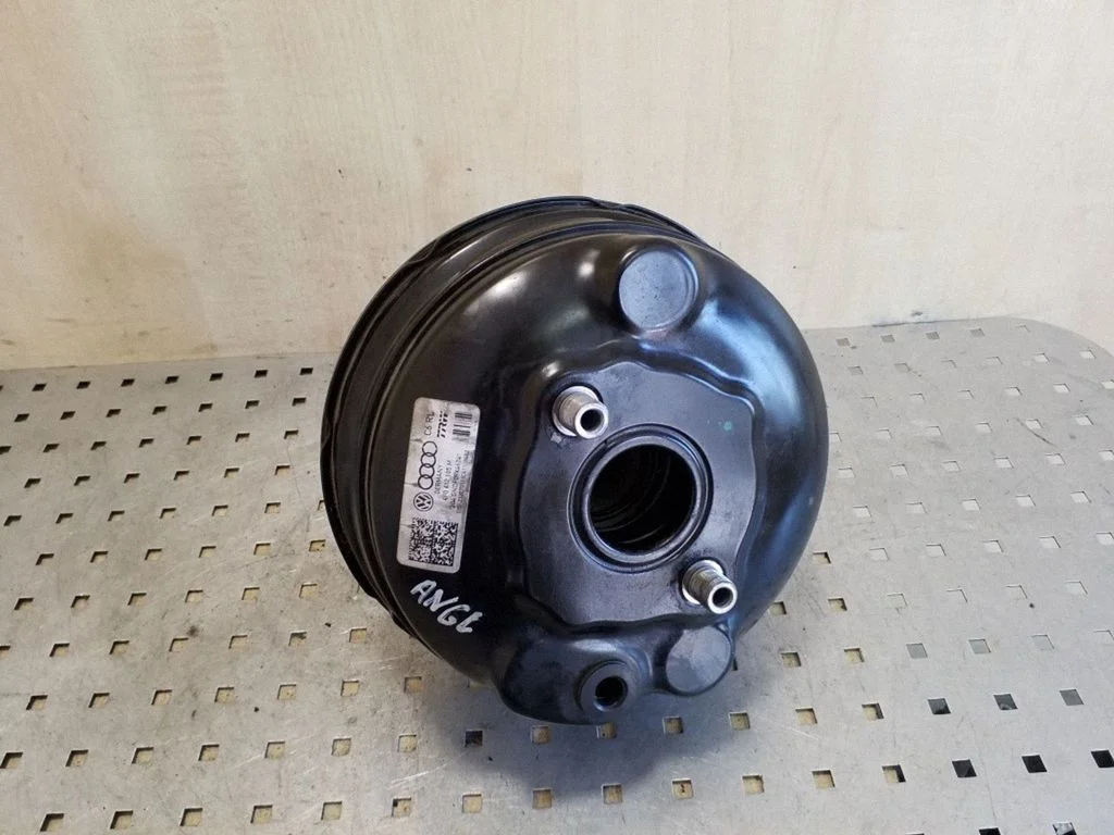Serwo hamulcowe 4F0612105M – Audi A6 Allroad C6 (2006-2011)