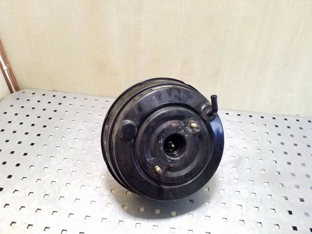Brake booster – Subaru Legacy (2007-2009)